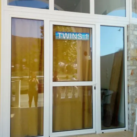 Twins Landsted